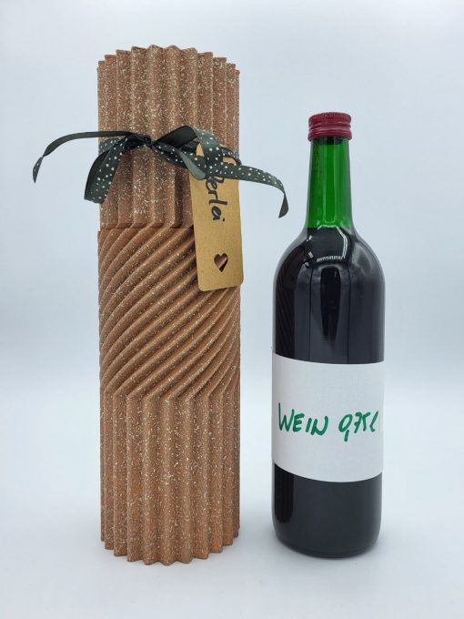 2erlei Standard Geschenke- oder Flaschenbox mit Hirsch, 2-teil. Behälter für diverse Flaschen, als Aufbewahrungsbox, 2 Vasen oder auch als Flaschenkühler verwendbar uvm., Stone-Optik dunkel-Sand, 1 St/2teilg, PADRU by Das Teamwork
